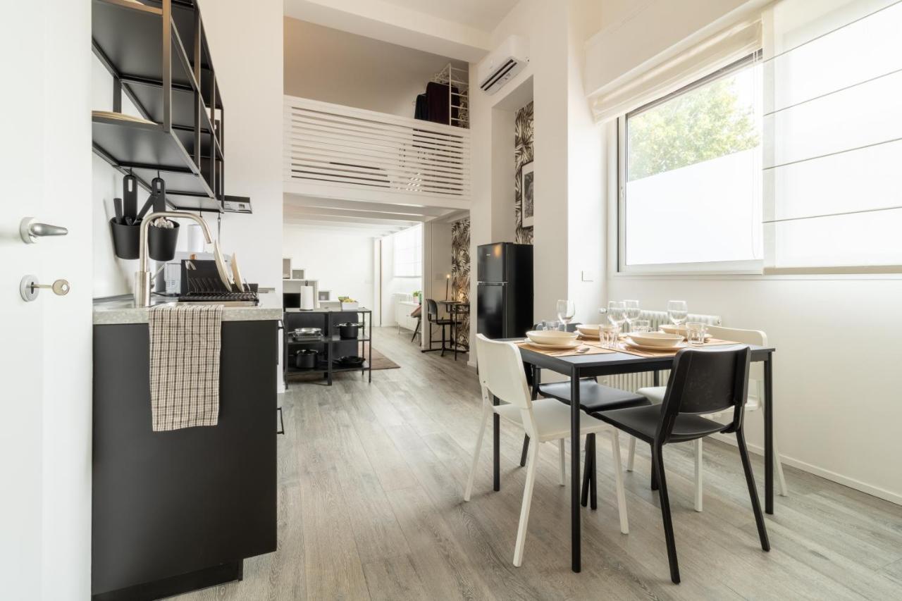 Navigli - Chic And Sophisticated Home In มิลาน ภายนอก รูปภาพ
